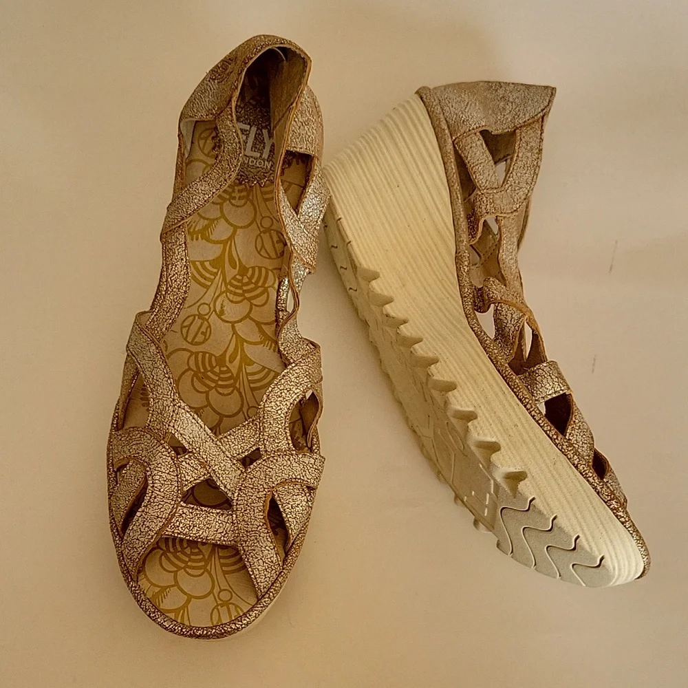 Fly London Yadi gold metallic wedge sandals sz EU42 sz 11 Womens